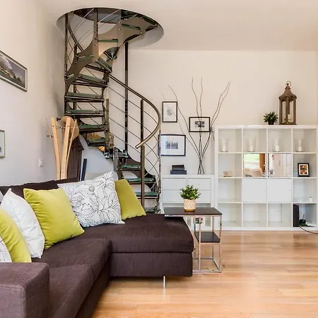 Altido Exclusive With Parking On The Lake Como Coast Apartman *